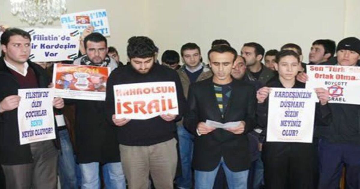 Bafra`da Alperenler İsrail`i Protesto Etti