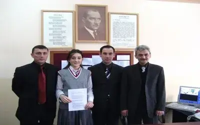 Bafra Altınkaya Anadolu Lisesi'nin Başarısı Bafra Altınkaya Anadolu Lisesi 11 Dil Sınıfı Öğrencisi Merve Han, Amerika'da 1 Yıllık Burslu Eğitim Almaya Hak Kazandı