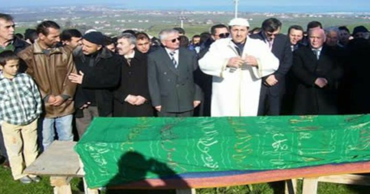 Genç Öğretmen Kansere Yenik Düştü