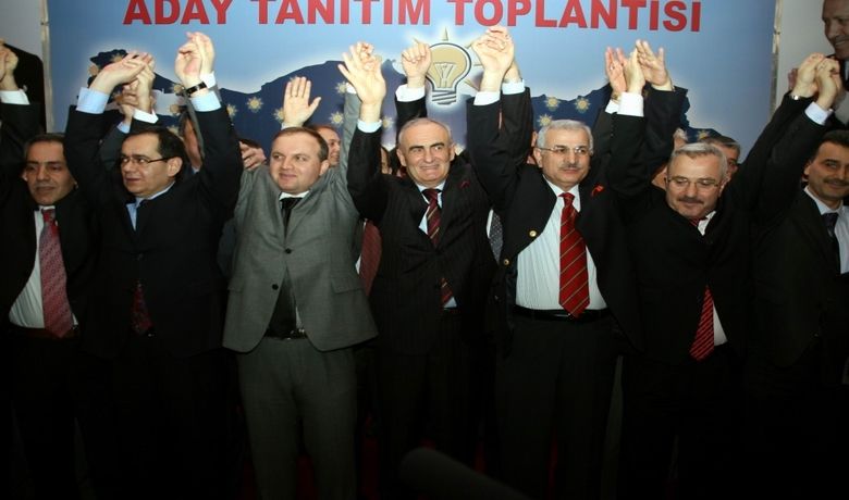 Ak Parti Belediye Başkan Adaylarını Açıkladı Ak Parti Samsun İl Başkanlığı, 17İlçe Başkan Adayını Açıkladı Aday Açıklama Töreninde Kadınlar, Göbek Atarak Kutlama Yaptı - AK Parti Samsun İl Başkanlığı'nca 17 ilçe belediye başkan adayı, yüzlerce partilinin katımıyla açıklandı.