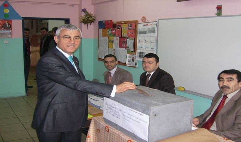 Bafra Tso Meclis Üyesi Seçimi Yapıldı - Samsun'un Bafra ilçesinde, Bafra Ticaret ve Sanayi Odası Meclis üyesi seçimi yapıldı.