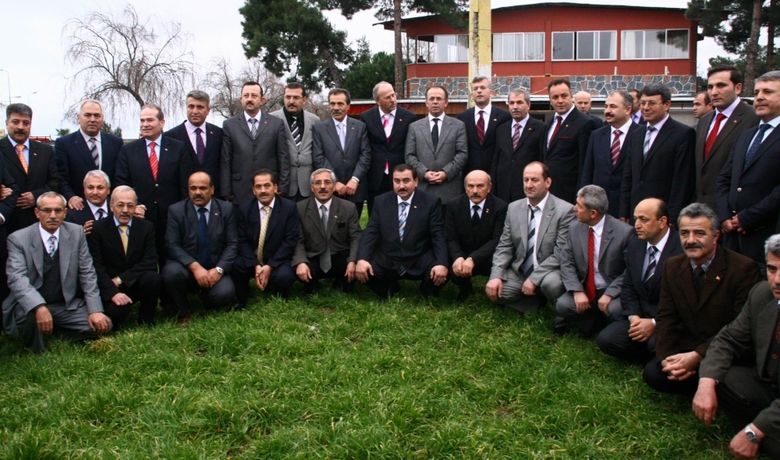 Mhp Samsun'da Adaylarını Tanıttı - Milliyetçi Hareket Partisi (MHP) Samsun İl Teşkilatı, 29 Mart 2009'da yapılacak seçimlere katılacak başkan adaylarını tanıttı.