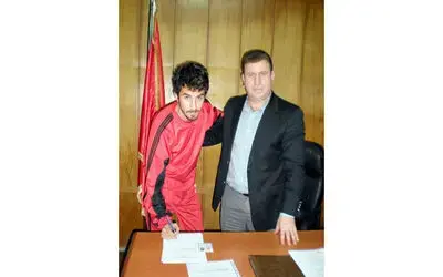 Tff 3. Lig Bafra Belediyespor'dan Transfer Atağı Bafra Belediyespor, İstanbul Yıldırım Bosnaspor'dan Celal Çırpanlı'yı Renklerine Bağladı