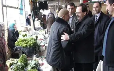 Zihni Şahin Pazaryeri Esnaflarını Ziyaret Etti