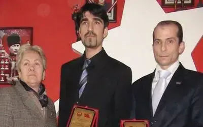 Hayırsever Vatandaşlara Anlamlı Plaket