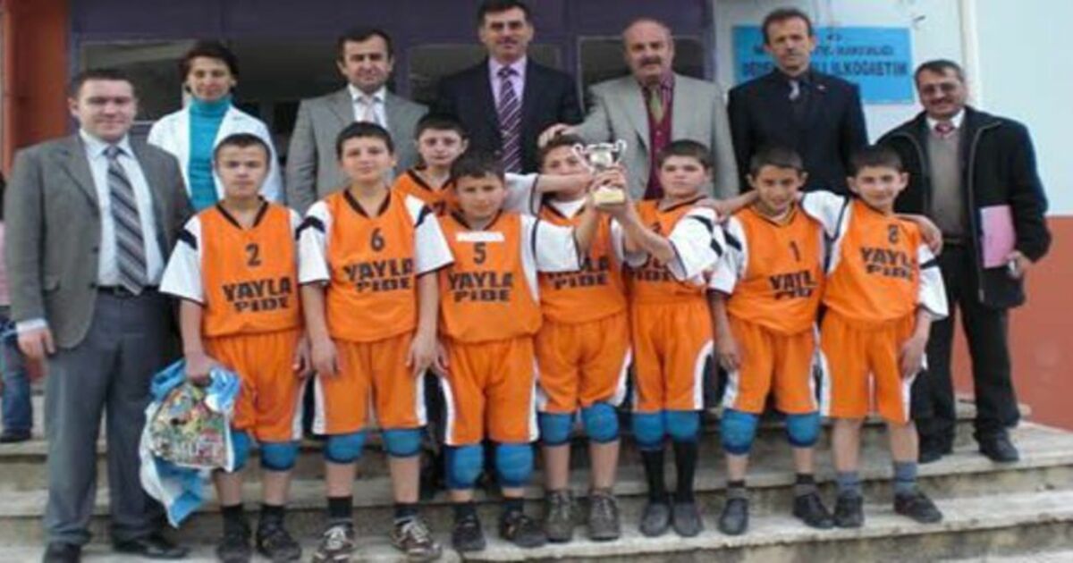 Dedeli Yibo Miniklerde De Bafra Birincisi