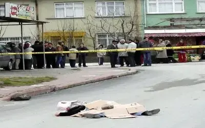 Kocası Tarafından Sokak Ortasında Bıçaklanarak Öldürüldü