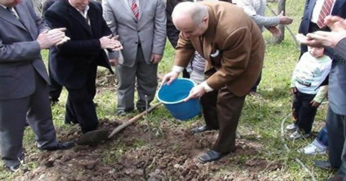 Kaymakam Boyacı Meyve Fidanı Dikti