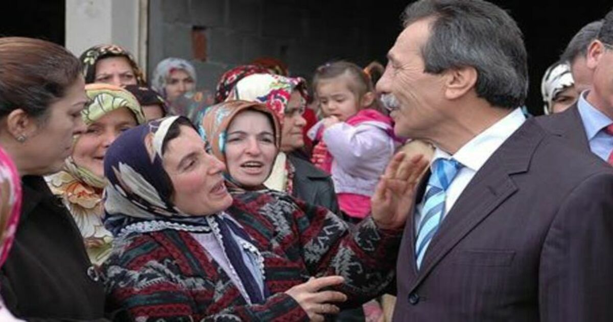 Aslan Ev Hanımlarının Sorunlarını Dinledi