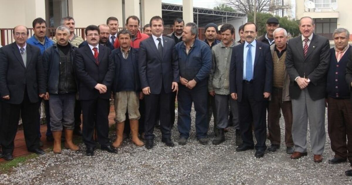 Ak Parti Milletvekili Kılıç'ın Seçim Çalışmaları Ak Parti Samsun Milletvekili Suat Kılıç: "Özelleştirilen Kurumlarda Kamu Çalışanlarının Mağdur Edilmemesi İçin İmkanlar En Üst Düzeyde Seferber Edildi" "Piyasalar Ötv İndiriminden Memnun"