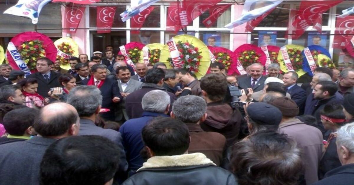 Mhp'ye 500 Kişi Katıldı Mhp Bafra Belediye Başkan Adayı Hasan Aslan, "Ak Parti'den 265, Dp, Sp, Anap, Chp Ve Dsp'den Olmak Üzere Toplam 500 Arkadaşımız Aramıza Katıldı"