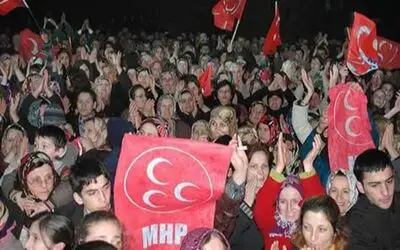 Mhp Mitinglerine Yağmurda Engel Olamadı