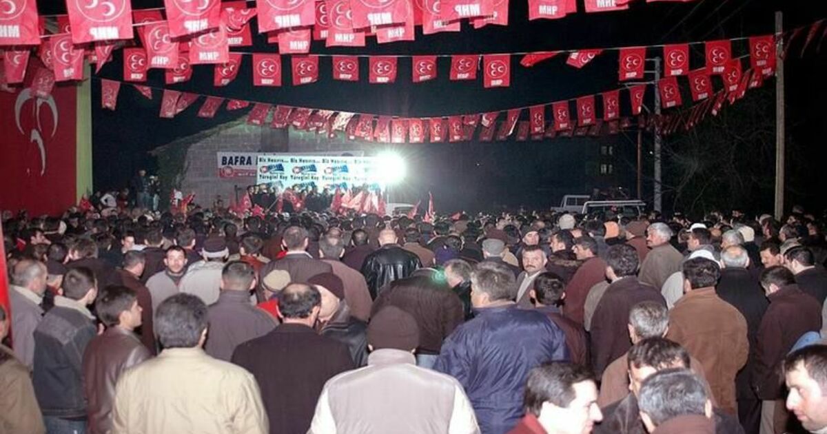 Aslan'ın Açık Hava Toplantıları Mhp Bafra Belediye Başkan Adayı Hasan Aslan: "Baframıza Bir Aquapark, 5 Bin Kişilik Kapalı Spor Salonu Yapacağız"