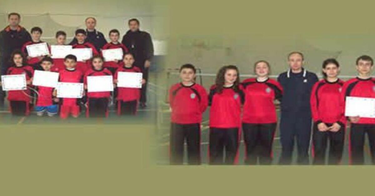 Atatürk İlköğretim Badmintonda İl Birincisi