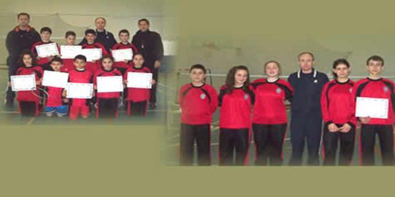 Atatürk İlköğretim Badmintonda İl Birincisi - 23-27 Mart 2009 tarihleri arasında Samsun milli Piyango Anadolu Lisesi Spor salonunda yapılan okullararası Badminton İl birinciliği müsabakalarında...