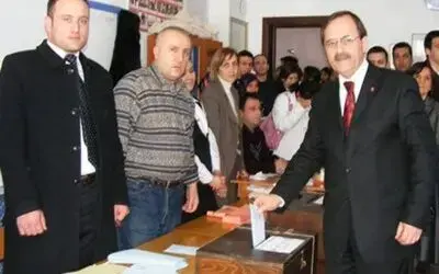 Zihni Şahin Oyunu Kullandı
