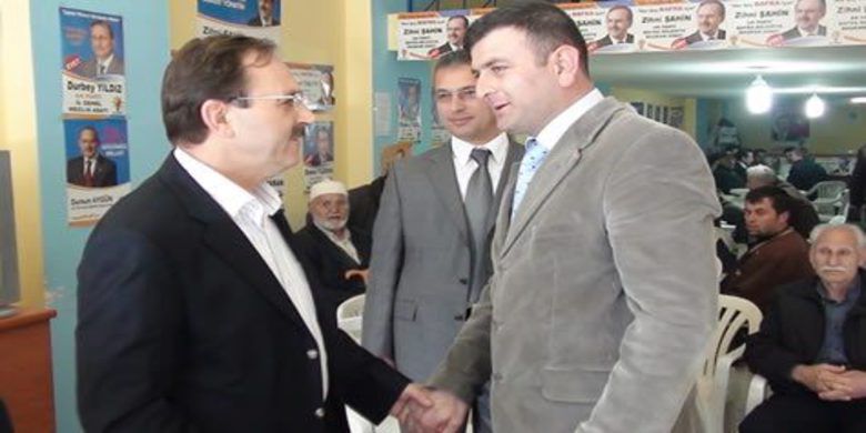Şahin Kutlamaları Kabul Ediyor - 2009 Mart Yerel seçimler sonrasında Bafra Belediye Başkanlığı Kesinleşen AK Parti Bafra Belediye Başkanı...