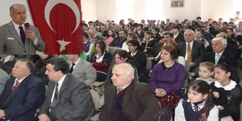 Kütüphane Haftası Kutlama Etkinlikleri - Her yıl Mart ayının son pazartesi günü ile başlayan ve bir hafta boyunca değişik etkinliklerle Yurt çapında sürdürülen...