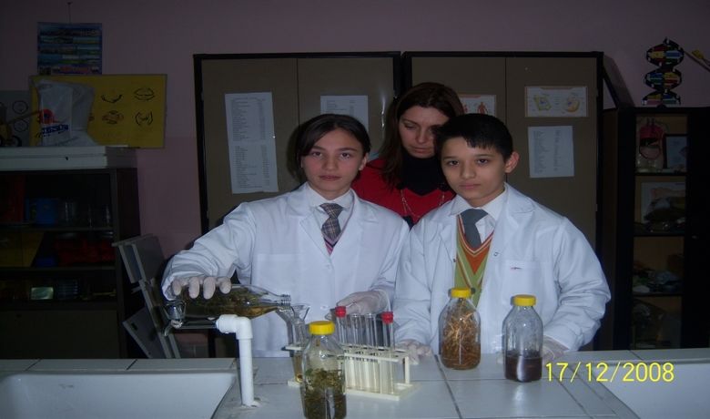 Bafra 30 Ağustosİlköğretim Okulu'nun 'Proje' Başarısı - Bafra 30 Ağustos İlköğretim Okulu, TÜBİTAK ile Milli Eğitim Bakanlığı'nın düzenlediği “Bu Benim Eserim” adlı proje yarışmasında, “Doğal Beslenmenin Vücut Taşlarına  Etkisi” adlı proje ile 380 proje arasından sonra TÜBİTAK Bölge Bilim Kurulu tarafından yapılan elemede Samsun ilinden 8 Fen Projesi Bölge Sergisi'ne uygun bulundu.