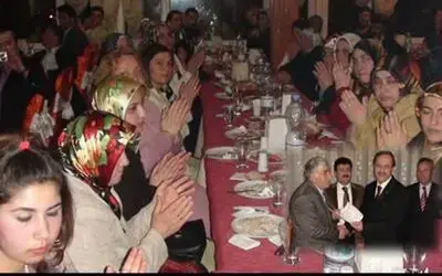 Zihni Şahin Kutlama Yemeği Düzenledi