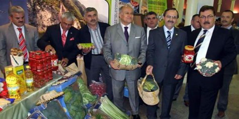 Bafra Stantına Feshanede Büyük İlgi - Bafra Belediye Başkanı Zihni Şahin Feshane de yapılan Samsun Tanıtım Günlerinin Samsun ve İlçelerin ulusal ve uluslar arası platformda atılmış büyük bir adımdır dedi.