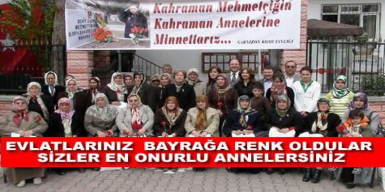 Şehit Annelerine Kahvaltılı Kutlama - Bafra Garnizon Komutanlığı tarafından Anneler Günü dolayısı ile Şehit Annelerine kahvaltılı kutlama düzenlendi
