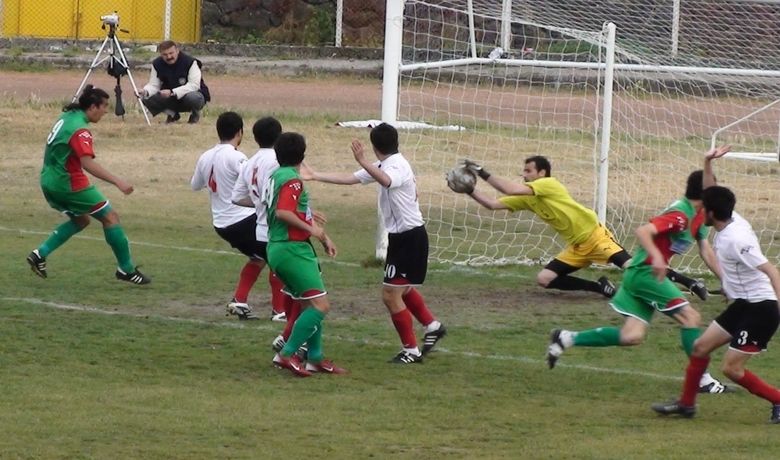 Tff 3. Lig Bafra Belediyespor: 2 Lüleburgazspor: 0 - TFF 3. Lig Yükselme Grubu'nda Bafra Belediyespor, kendi sahasında Lüleburgazspor'u 2-0 mağlup etti.