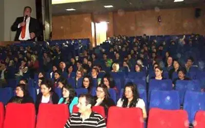 Öğrencilere Moral Semineri