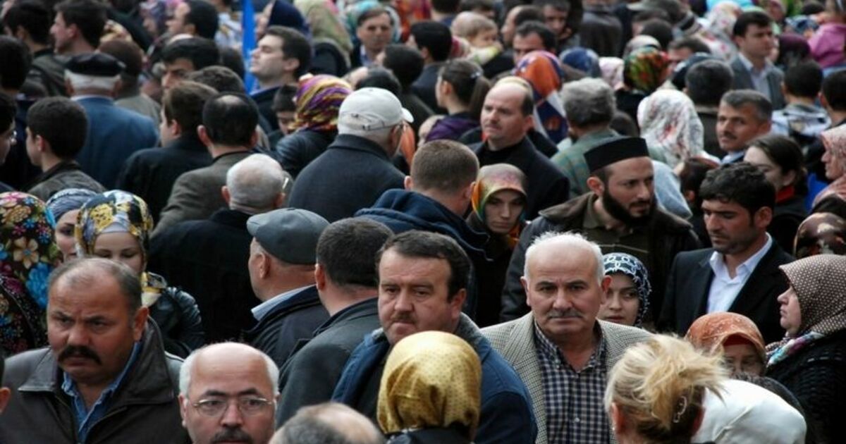 Samsun Nüfusu Yaşlanıyor Tüik'in Yaptığı Araştırmaya Göre, Samsun'un Nüfusunun Hızlı Bir Yavaşlama Süreci İçerisinde Olduğu Bildirildi