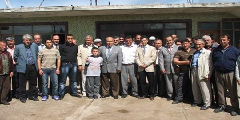 Bafra Dikencik Köyünde Arı Kovanı Dağıtıldı - Bafra Kaymakamlığınca Bafra`nın Dikencik Köyünde arı kovanı dağıtımı yapıldı.