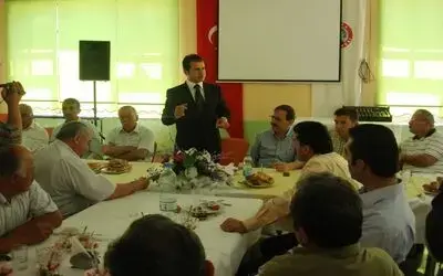 Karaköy'e Dev Proje Ak Parti Samsun Milletvekili Suat Kılıç: "Tigem Karaköy Çiftliği'nin Bir Bölümüne Omü Ziraat Fakültesi'ni Getirmeyi Planlıyoruz" "Nebiyan Grubu İçme Suyu Projesini İnşallah 2009'da Bitiriyoruz"