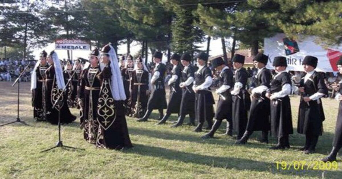 4. Kafkas Şenliği Karlı Köyü`nde Yapıldı