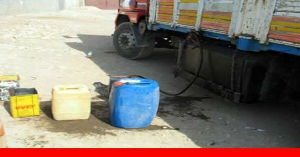 Bafra`da Kamyondan Motorin Çalındı