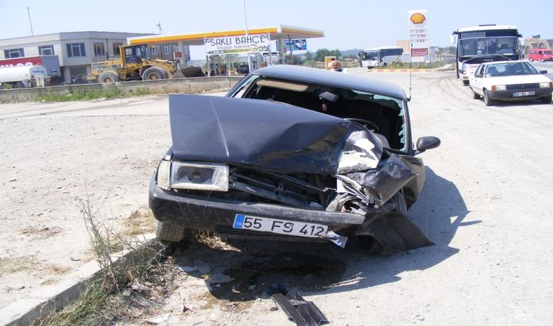 Bafra'da Trafik Kazası: 2 Yaralı - Samsun'un Bafra ilçesinde meydana gelen trafik kazasında 2 kişi yaralandı.
