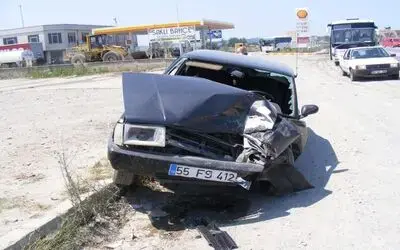 Bafra'da Trafik Kazası: 2 Yaralı