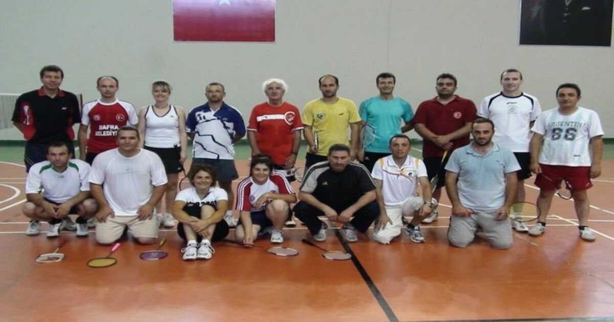 Badminton Federasyonu Milli Antrenörlerini Bafra'da Eğitiyor