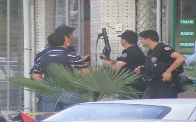 Bafra'daki Silahlı Saldırı Silahla Bir Kişiyi Vurduktan Sonra Polise Teslim Olmayarak Uzun Süre Direnen Zanlı, Polis Tarafından Etkisiz Hale Getirildi