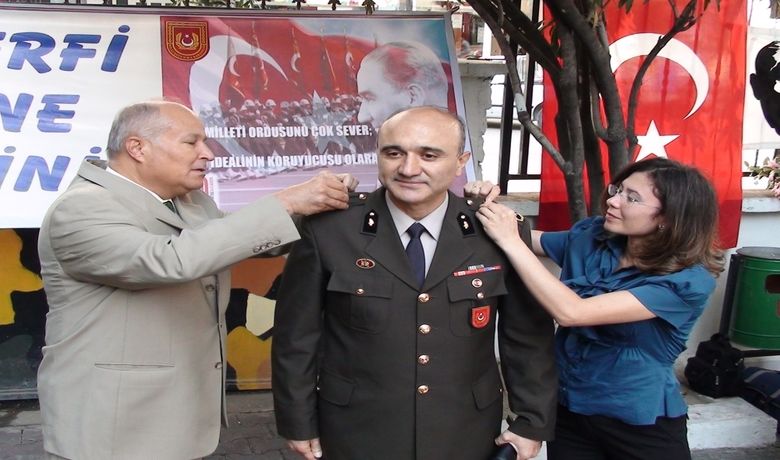 Bafra’da Rütbe Takma Töreni - Samsun’un Bafra ilçesinde bir üst rütbeye terfi eden askeri personele törenle rütbeleri takıldı.