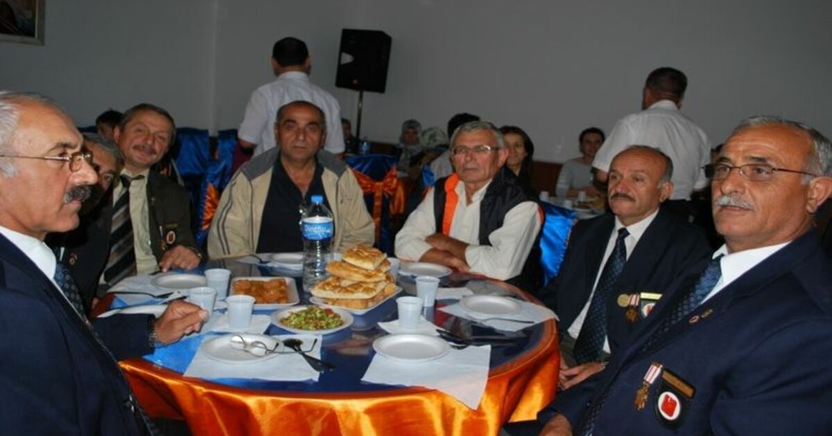 Şehit Aileleri Ve Gazilere İftar