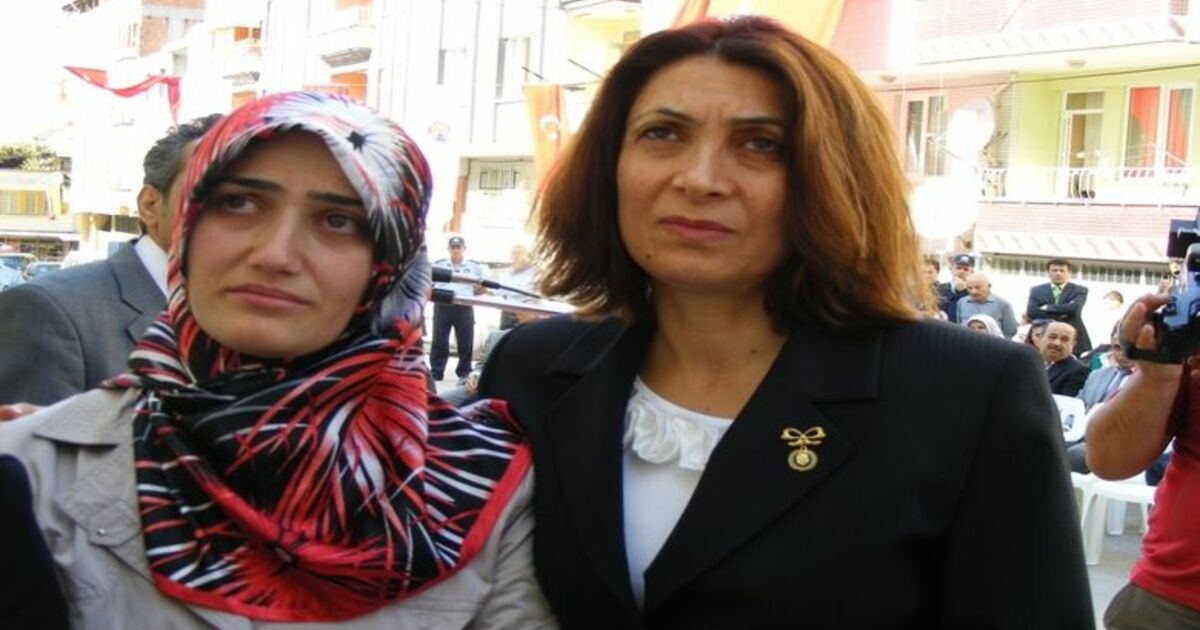 Şehit Polise Vefa Bafra İlçesinde Şehit Polis Recep Tokur'un İsmi Evinin Bulunduğu Sokağa Verildi