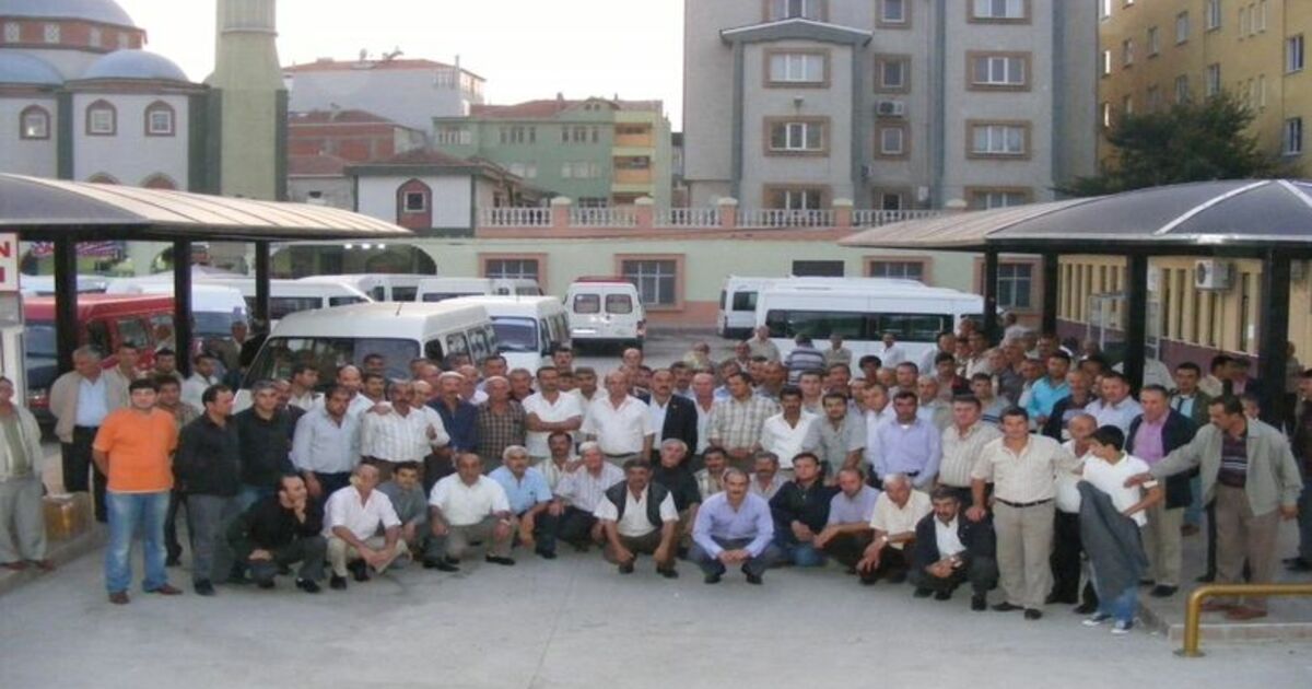 Bafralı Minibüsçülerden "Şehir Merkezine Giriş Yasağı" Kararına Tepki