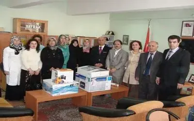 Sınıf Annelerinden Eğitime Yüzde 100 Destek Kampanyası