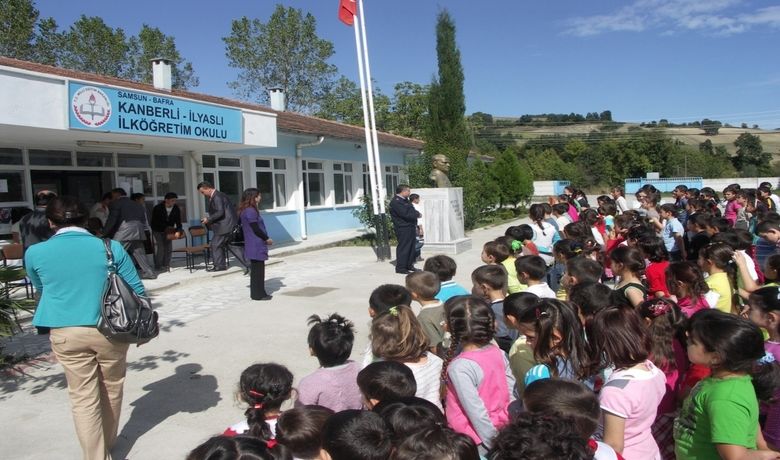 İlköğretim Öğrencilerine Polislik Dersi - Samsun'un Bafra İlçesi Kamberli-İlyaslı Köyü İlköğretim Okulu öğrencileri "Meslek Tanıma" konulu seminerde polislik mesleğini tanıdılar.
