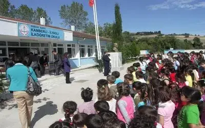 İlköğretim Öğrencilerine Polislik Dersi