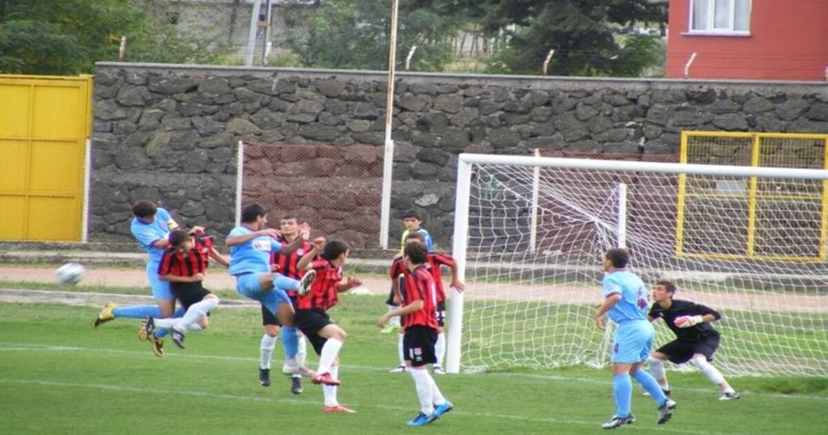 Tff U 18 Ligi Bafra Belediyespor: 3 - Trabzonspor: A.ş.: 2