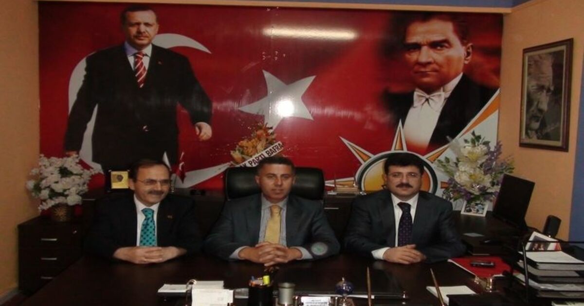 Öztürk'ün Bafra Ziyareti Ak Parti Milletvekili Fatih Öztürk: "Bafra Samsunumuzun Ve Bölgemizin Sanayi, Tarım Yönünden En Önemli Yerlerinden Biridir" "Bafra'yı Güzel Yerlerde Görmek Bizi Mutlu Ediyor"