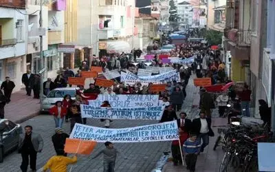 Balık Çiftlikleri Protesto Edildi