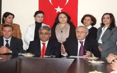 Tdh Bafra'da Örgütlendi Tdh Samsun İl Başkanı Refik Karakoç: ''mustafa Kemal Atatürk'ü Siyaset Malzemesi Olarak Kullanmayacağız.''
