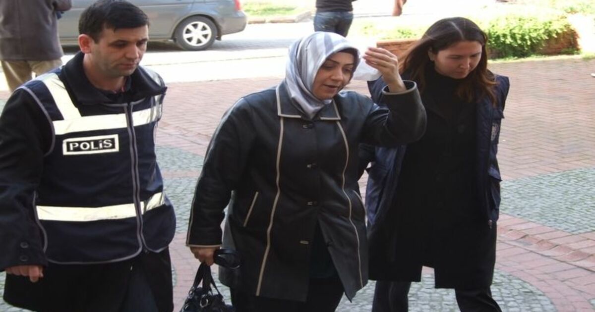 Bakü'de 2 Kişiyi Öldürdüğü İddia Edilen Kadın Tutuklandı