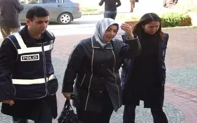 Bakü'de 2 Kişiyi Öldürdüğü İddia Edilen Kadın Tutuklandı